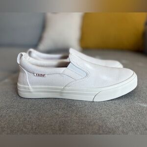 NEW Taos Rubber Soul Slip On Shoes White Women’s 8.5